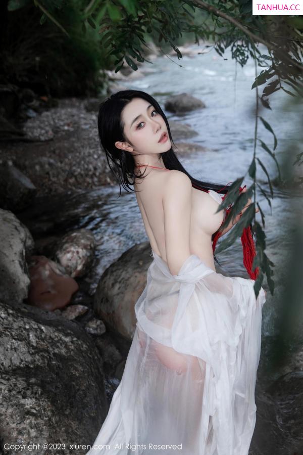   [XiuRen]高清写真图 2023.08.28 No.7295 严利娅Yuliya 妲己美臀第82张图片